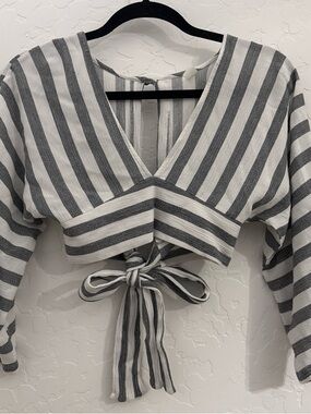 MAHINA Striped Tie-Front Crop Top - Gray & White